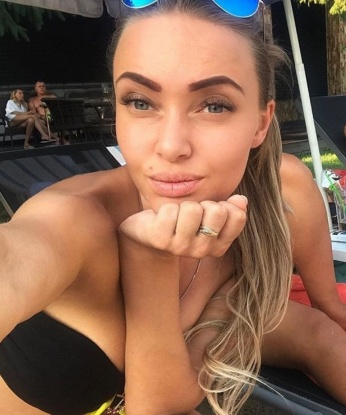 Эвелина, 22 года, 3 размер груди